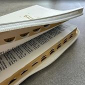 Библия каноническая 076ztiСемейная Библия (белая, молниия. указатели) 25076-11