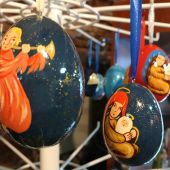 Яйцо на ленте «Рождество» деревянное 65 мм в ассортименте (Федорова ИП)