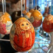 Яйцо на ленте Ангел деревянное 60 мм в ассортименте (Бедов ИП)