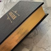 Библия каноническая 055 g (черный твердый переплёт под кожу, золотой обрез) 26055-49