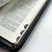 Библия каноническая 047 ZТI (черный кож. переплет, золотой обрез, краевой указатель, молния)