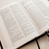 Библия каноническая. Авторизированная версия короля Иакова